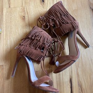 Steve Madden Fringe heels